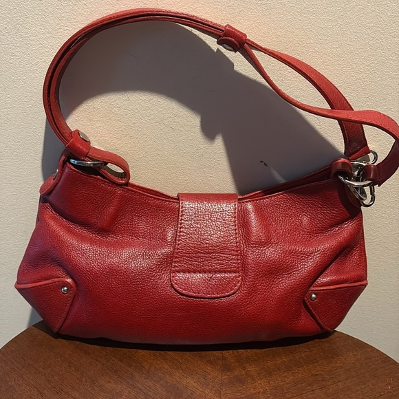 Valentina  leather convertible bag shoulder or Crossbody bag  Red/Silvertone NWT - Picture 7 of 16